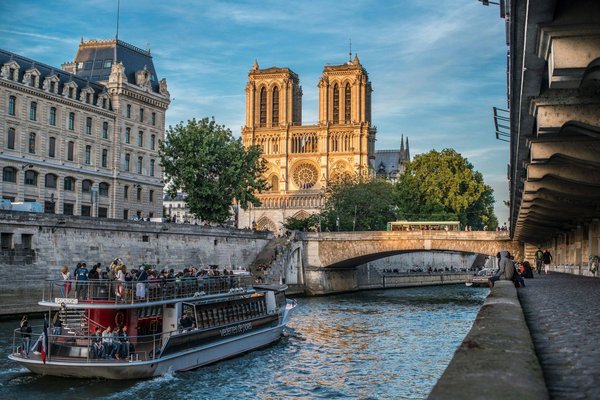 Quels sont les types de bateaux disponibles pour une croisière fluviale ?