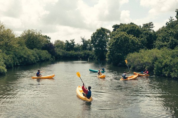 Découvrez l'aventure sur la Garonne : Les activités nautiques et sportives à ne pas manquer