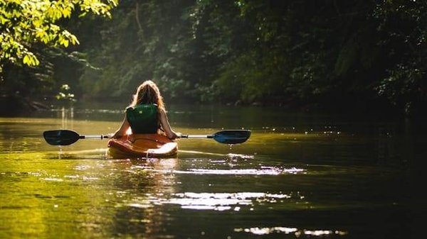 Découverte de l'Ardèche en Canoë : Votre Guide Complet pour une Location Sans Tracas